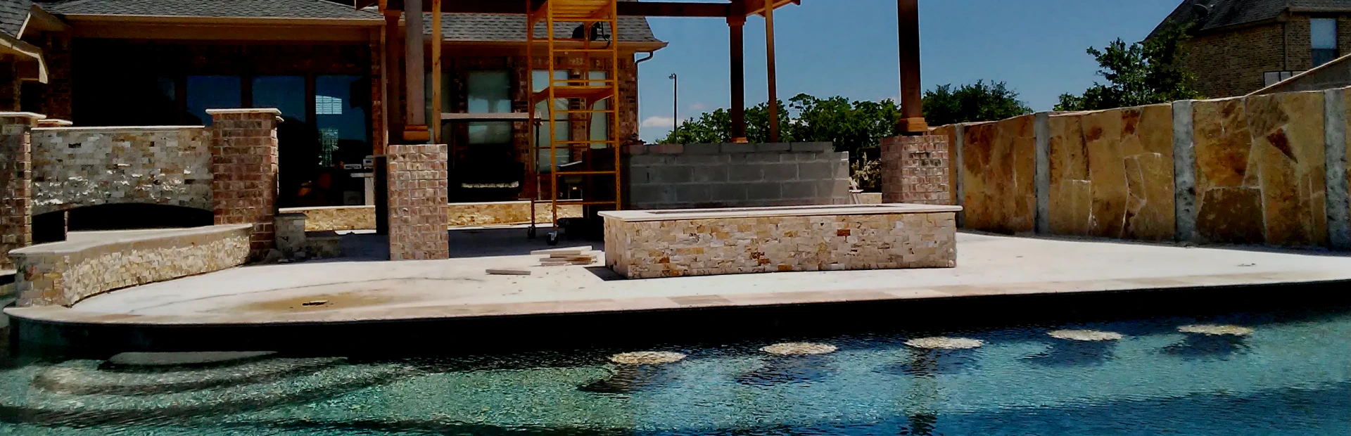 gallery breadcrumb hero